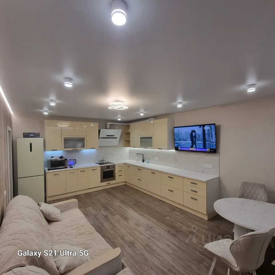 2-комнатная квартира, 72 м² — фотография 2