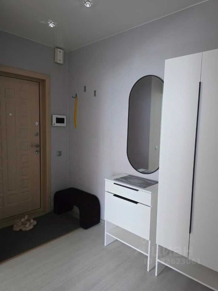 2-комнатная квартира, 56 м² — фотография 2
