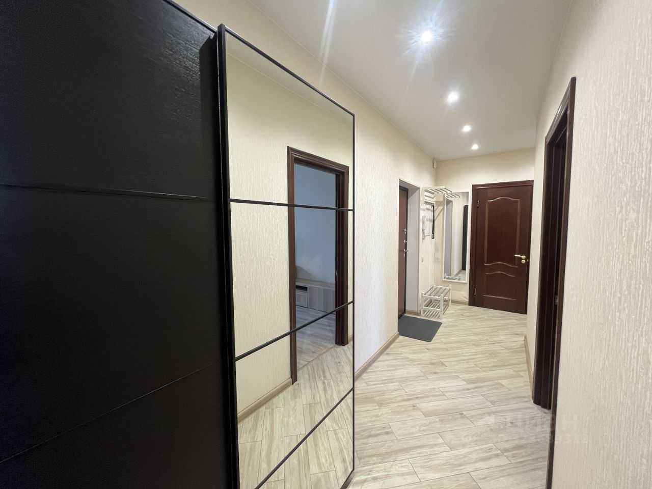 2-комнатная квартира, 62,7 м² — фотография 2