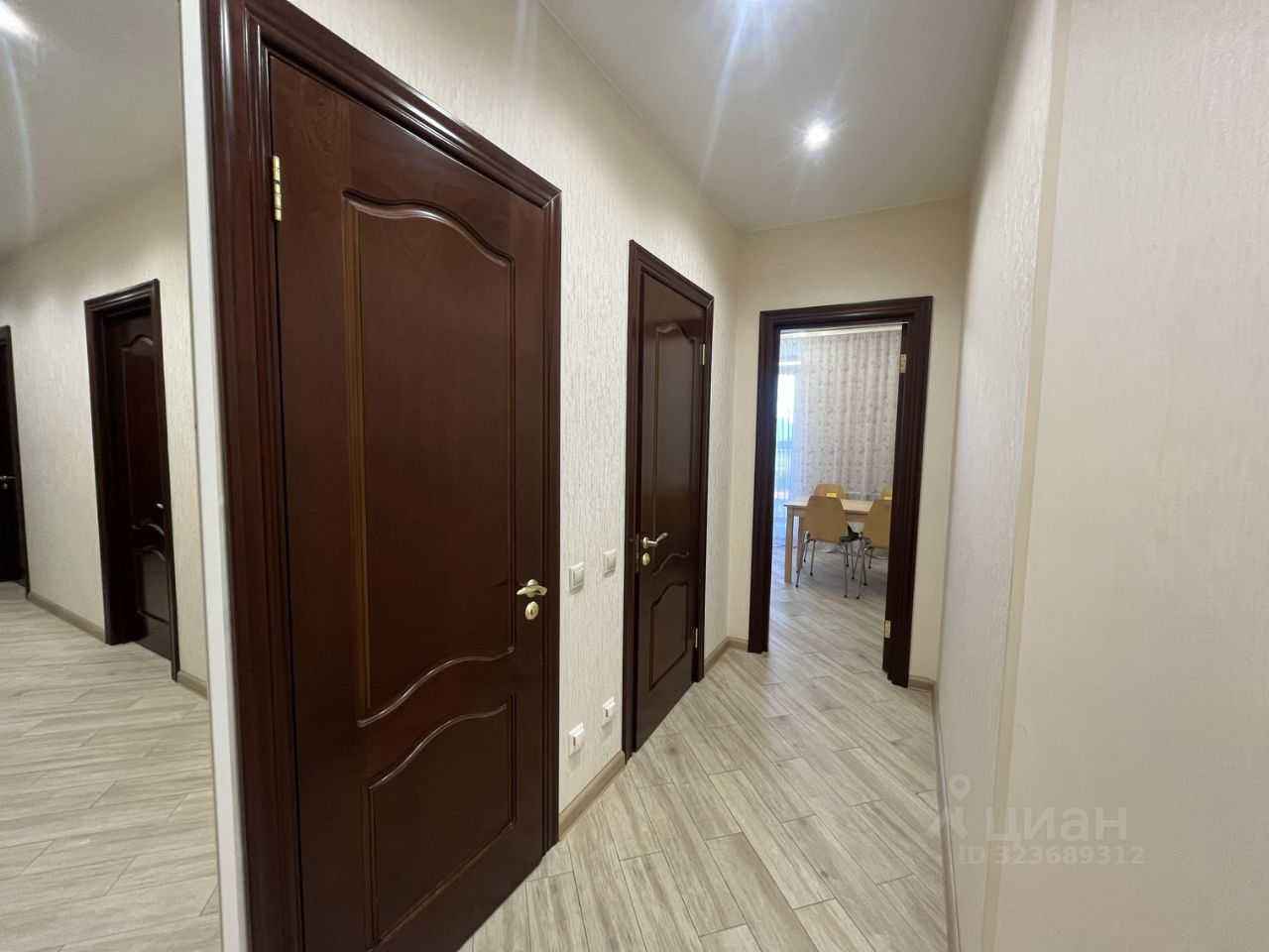 2-комнатная квартира, 62,7 м² — фотография 3