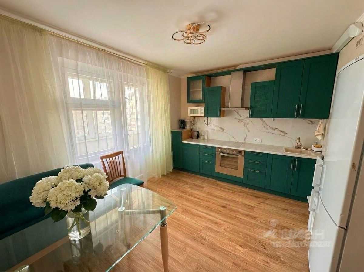 3-комнатная квартира, 90 м²