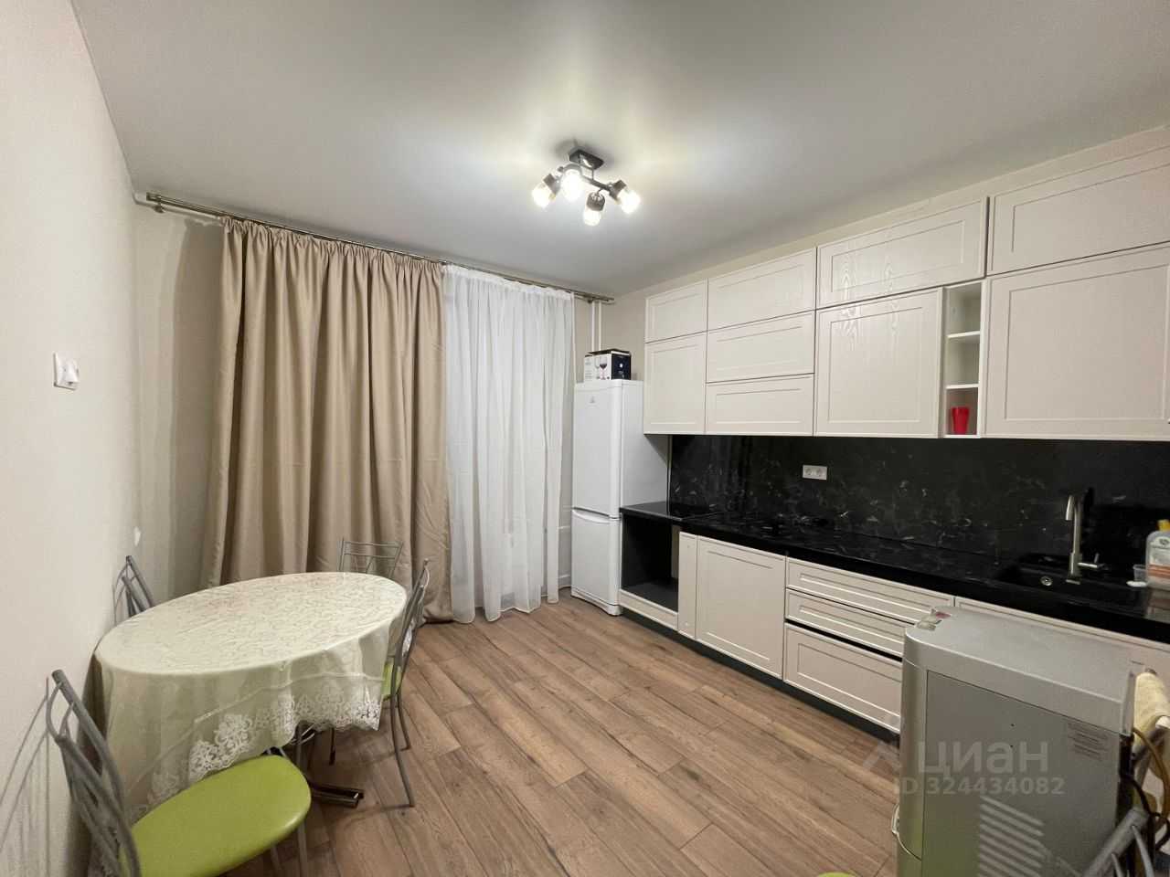 4-комнатная квартира, 90 м²