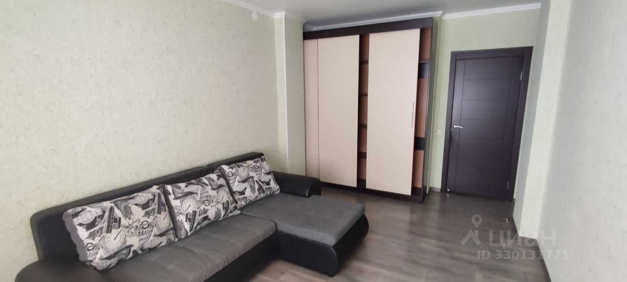 2-комнатная квартира, 67 м² — фотография 3