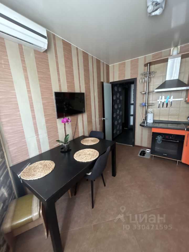 2-комнатная квартира, 55 м² — фотография 2