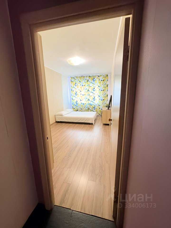 2-комнатная квартира, 68 м² — фотография 3