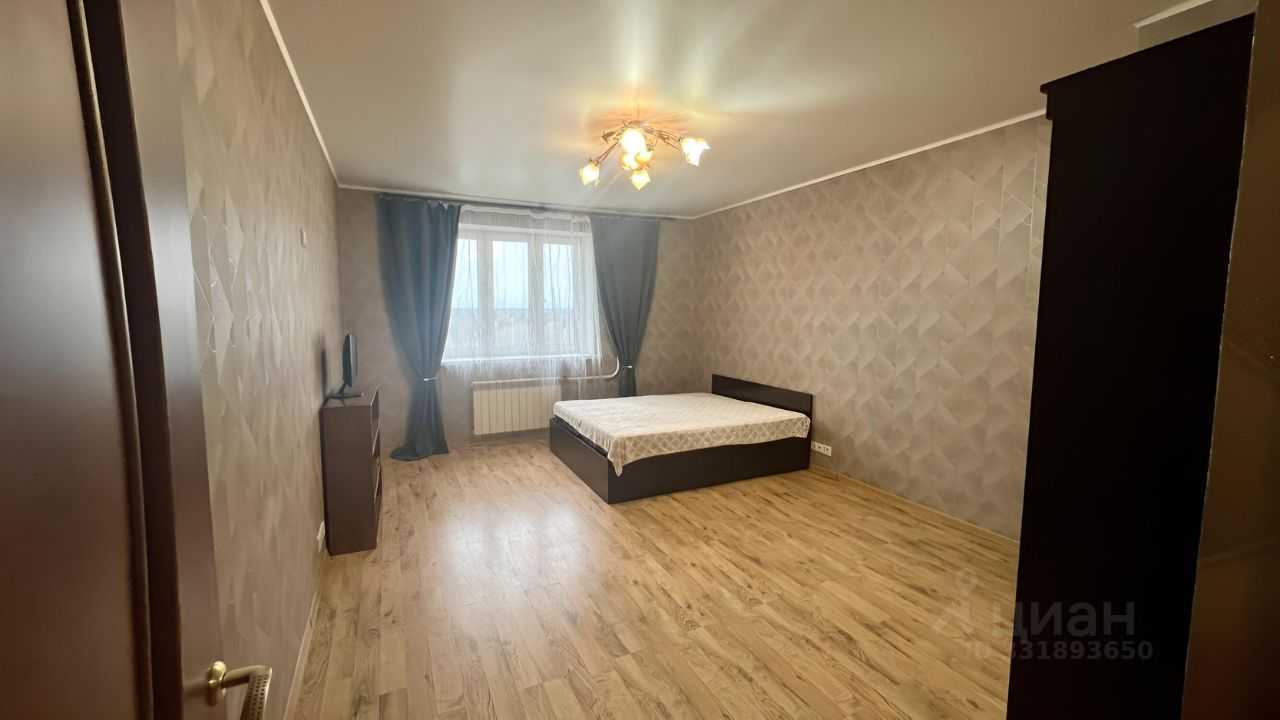 2-комнатная квартира, 72,4 м² — фотография 2