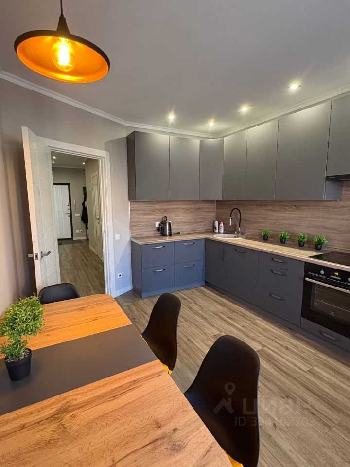 2-комнатная квартира, 72 м² — фотография 2