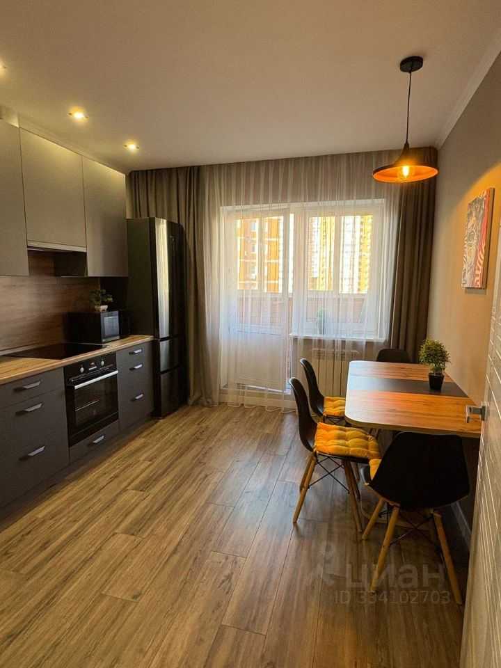 2-комнатная квартира, 72 м² — фотография 3