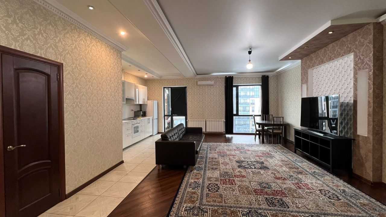 2-комнатная квартира, 67 м² — фотография 2