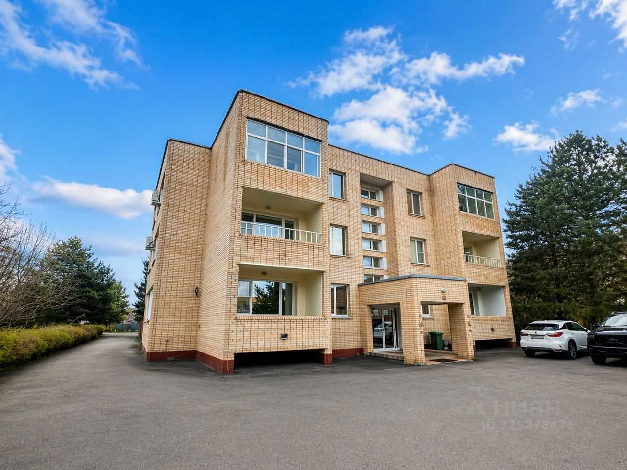4-комнатная квартира, 230 м² — фотография 3