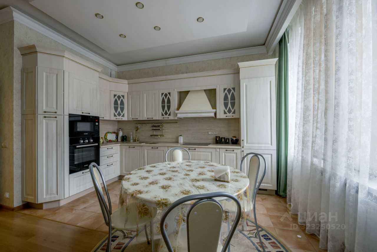 2-комнатная квартира, 70 м² — фотография 3