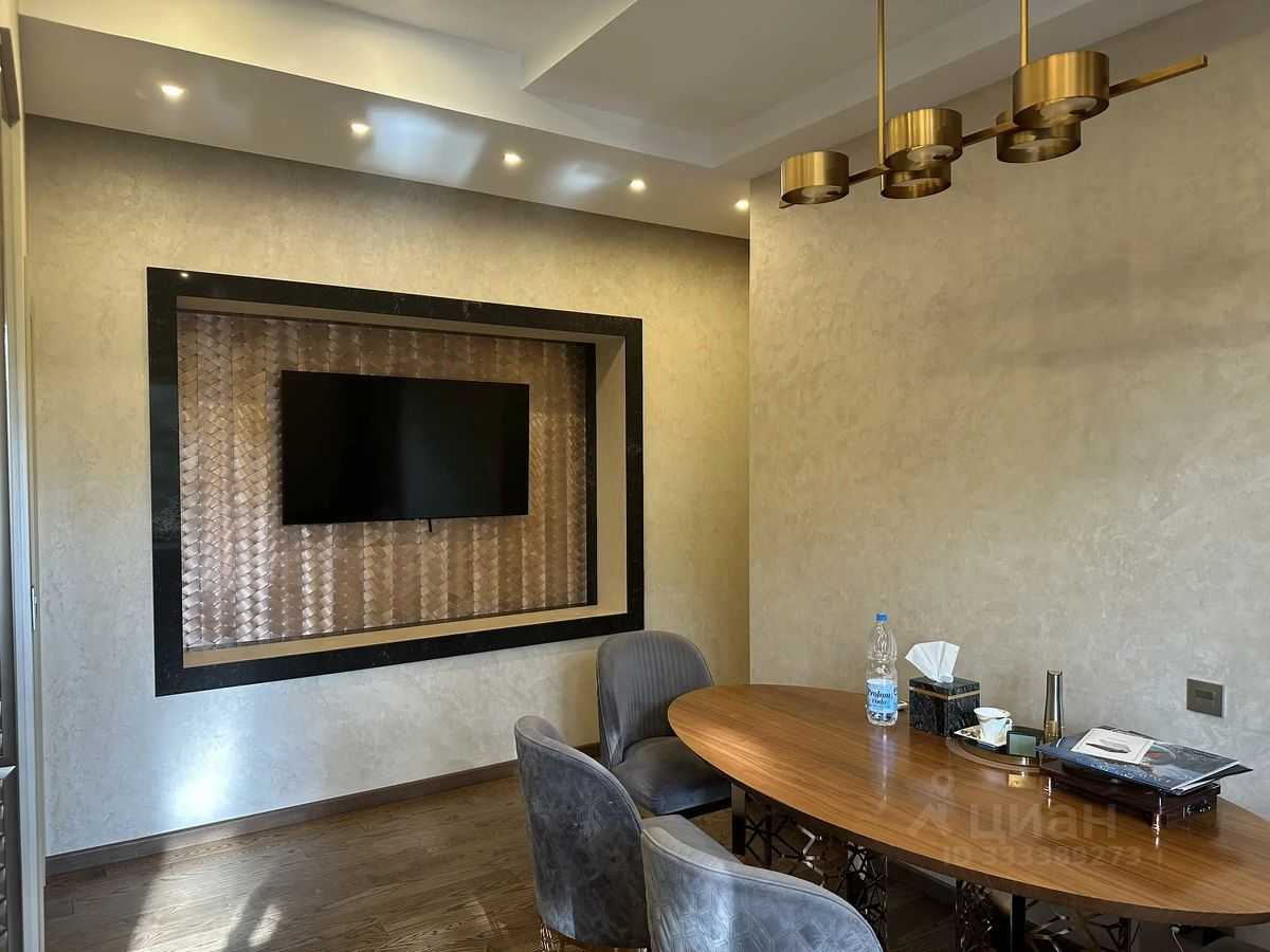 3-комнатная квартира, 145 м² — фотография 2