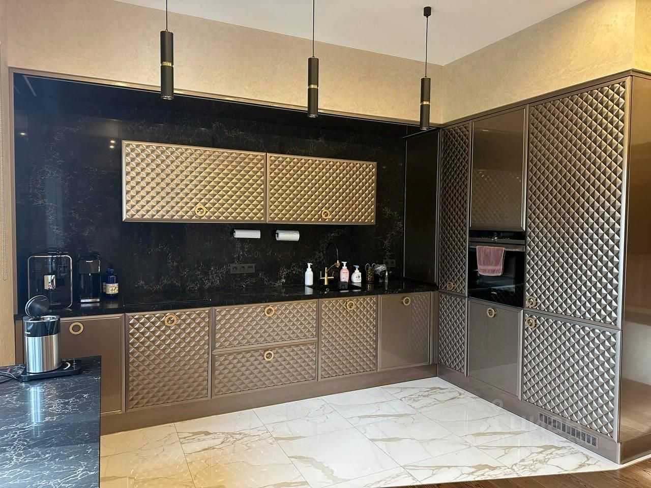3-комнатная квартира, 143 м²