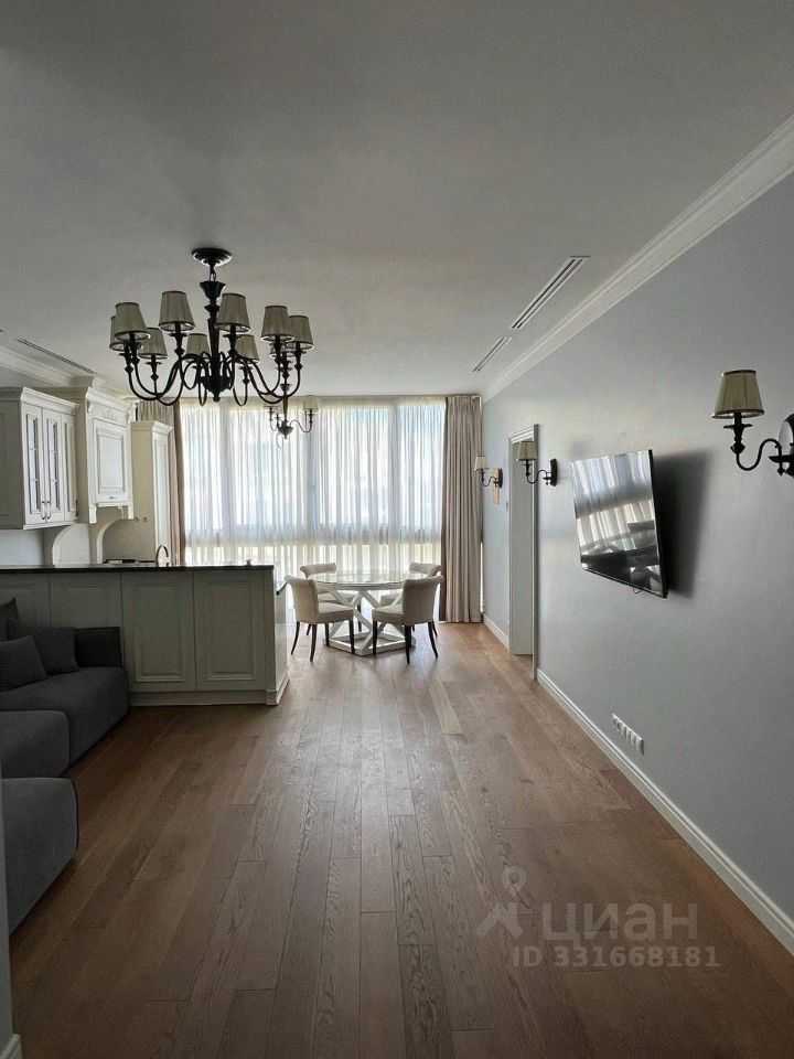 4-комнатная квартира, 114 м² — фотография 2