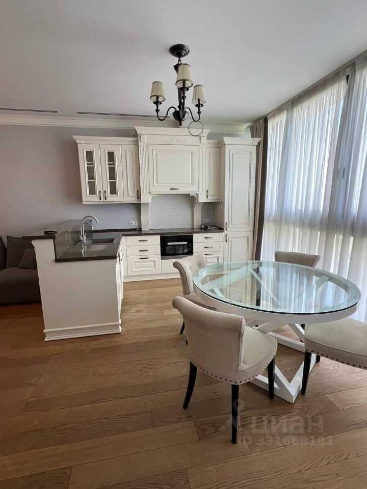 4-комнатная квартира, 114 м² — фотография 3