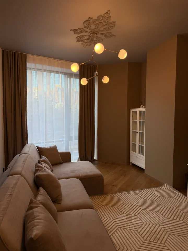 1-комнатная квартира, 80 м² — фотография 2