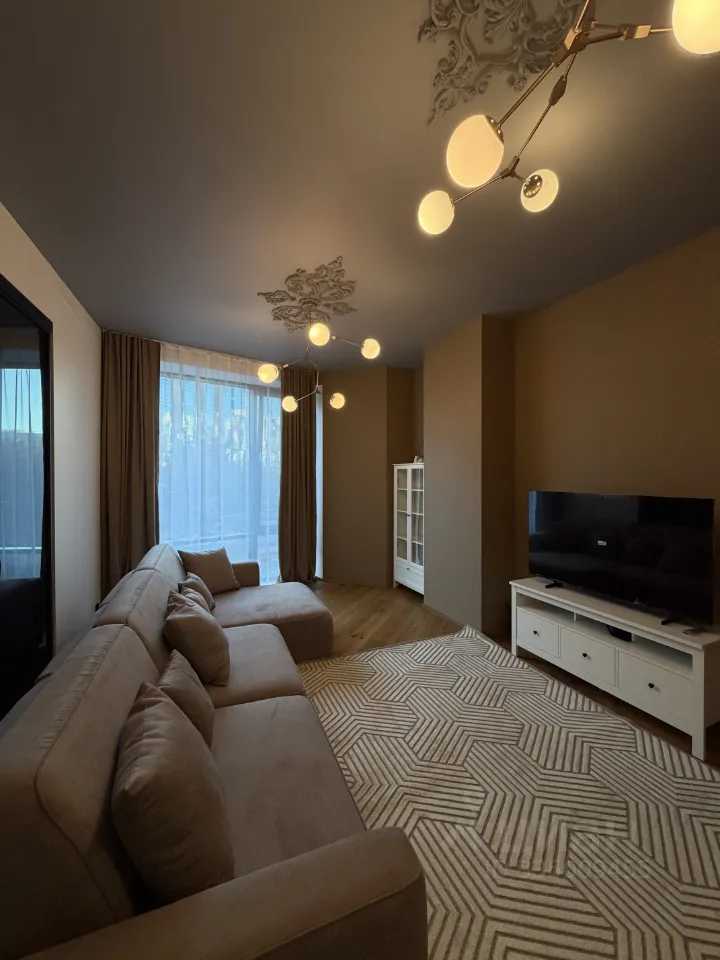 1-комнатная квартира, 80 м²