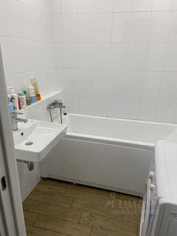2-комнатная квартира, 65 м² — фотография 3