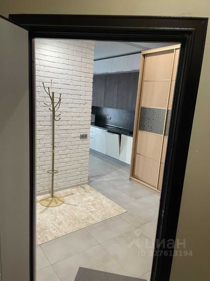 1-комнатная квартира, 72 м² — фотография 2