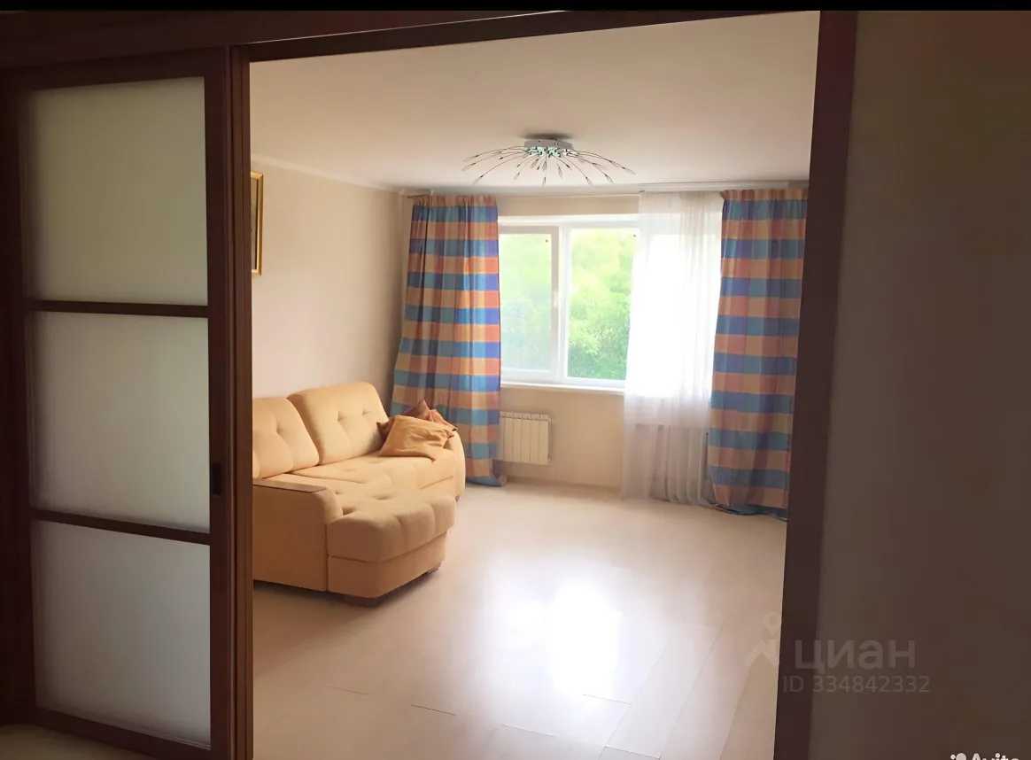 1-комнатная квартира, 52 м² — фотография 2