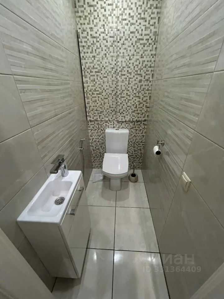 2-комнатная квартира, 61,7 м² — фотография 3
