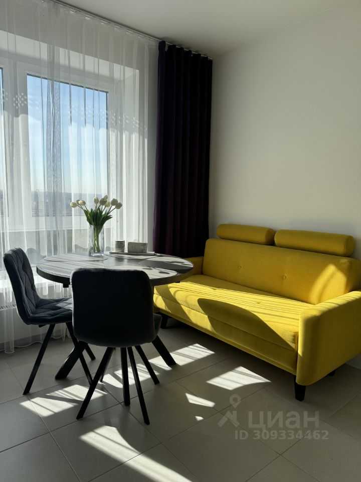 2-комнатная квартира, 55 м² — фотография 2