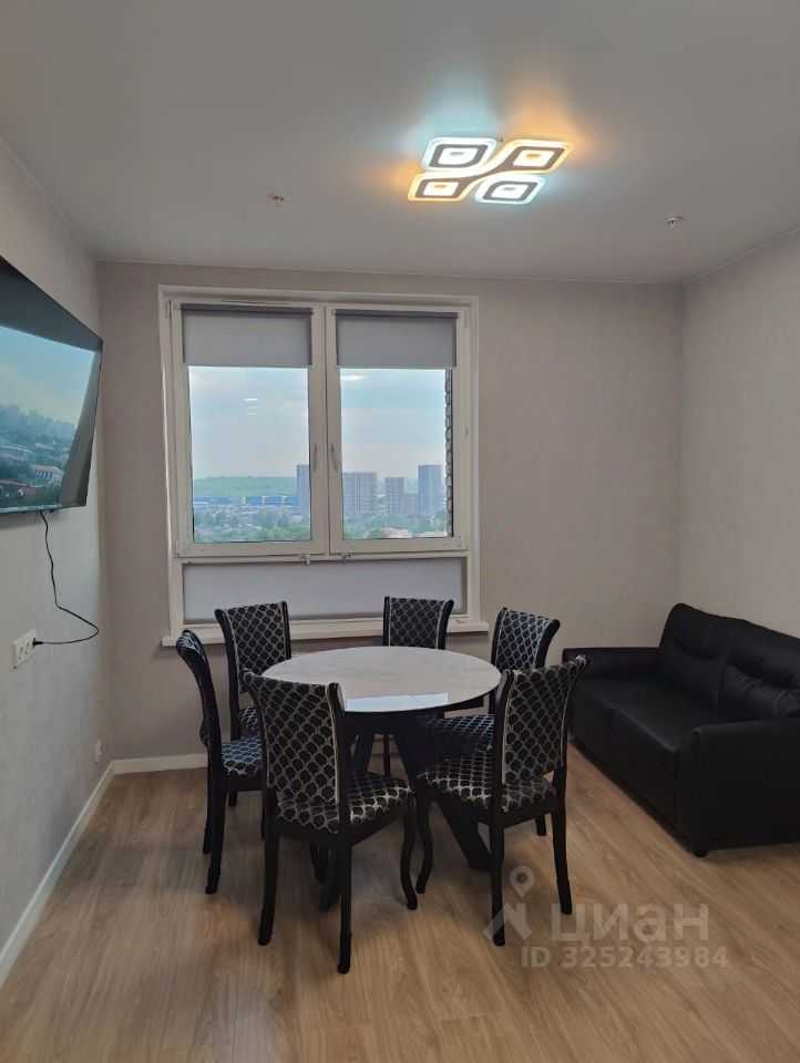 4-комнатная квартира, 68,5 м² — фотография 2