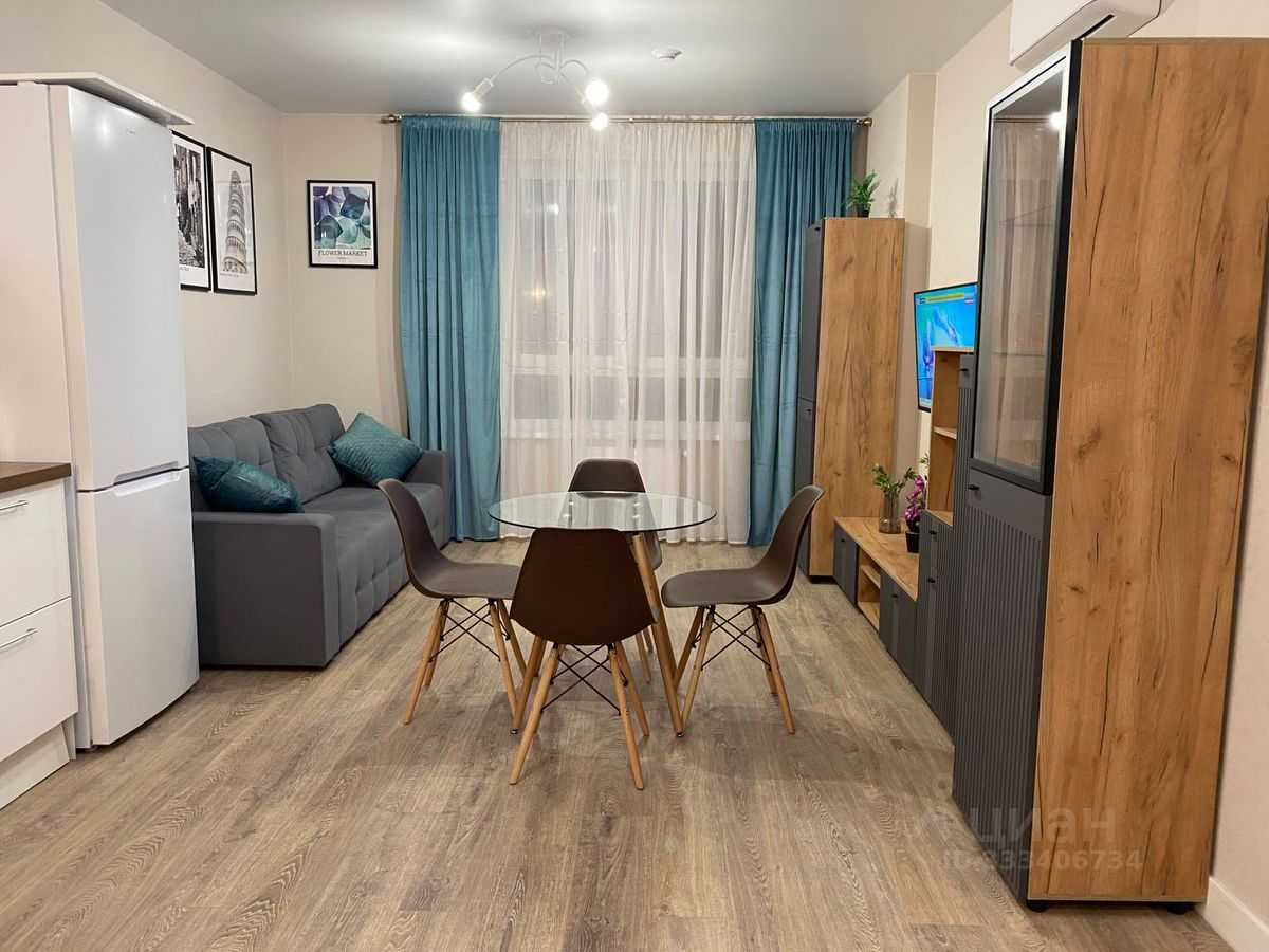 2-комнатная квартира, 42,3 м² — фотография 2