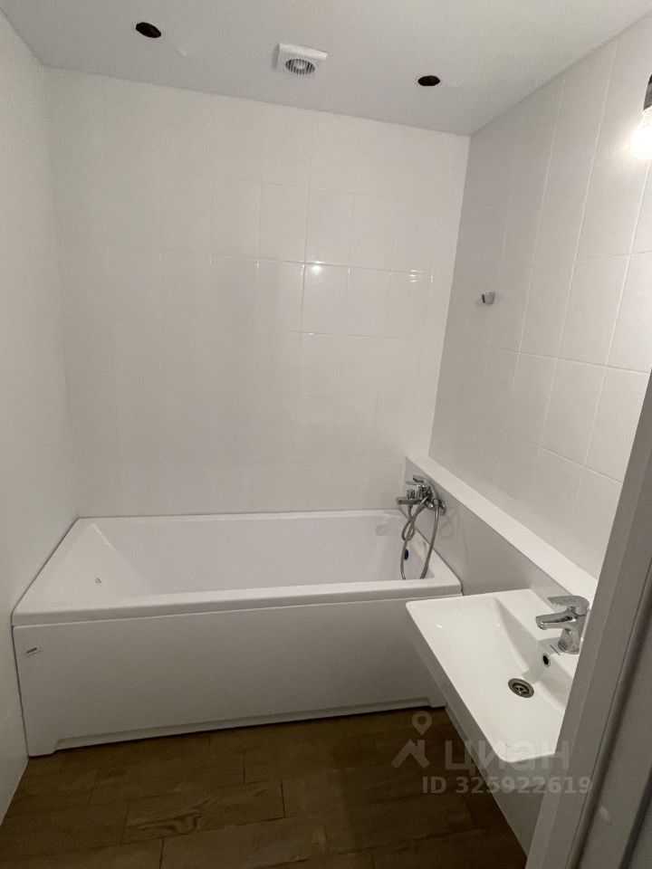 2-комнатная квартира, 65 м² — фотография 3