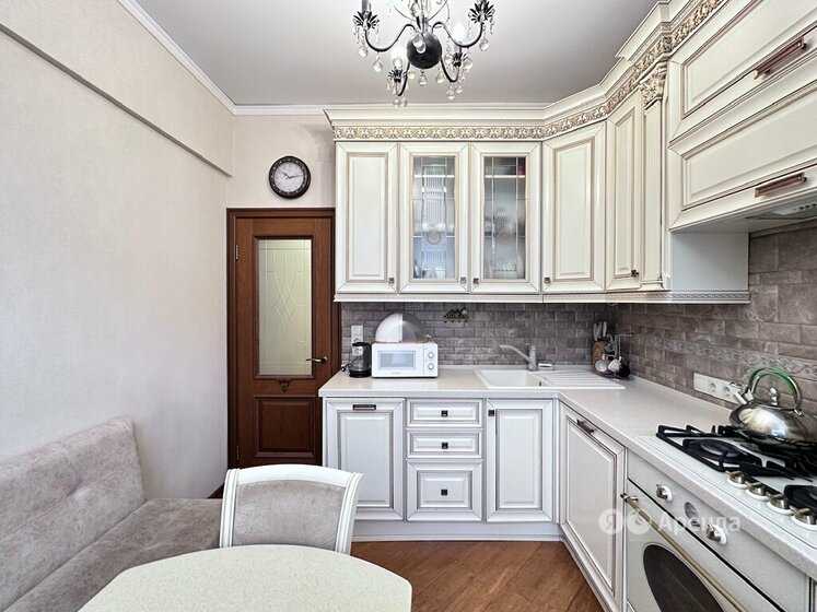 2-комнатная квартира, 56 м² — фотография 2